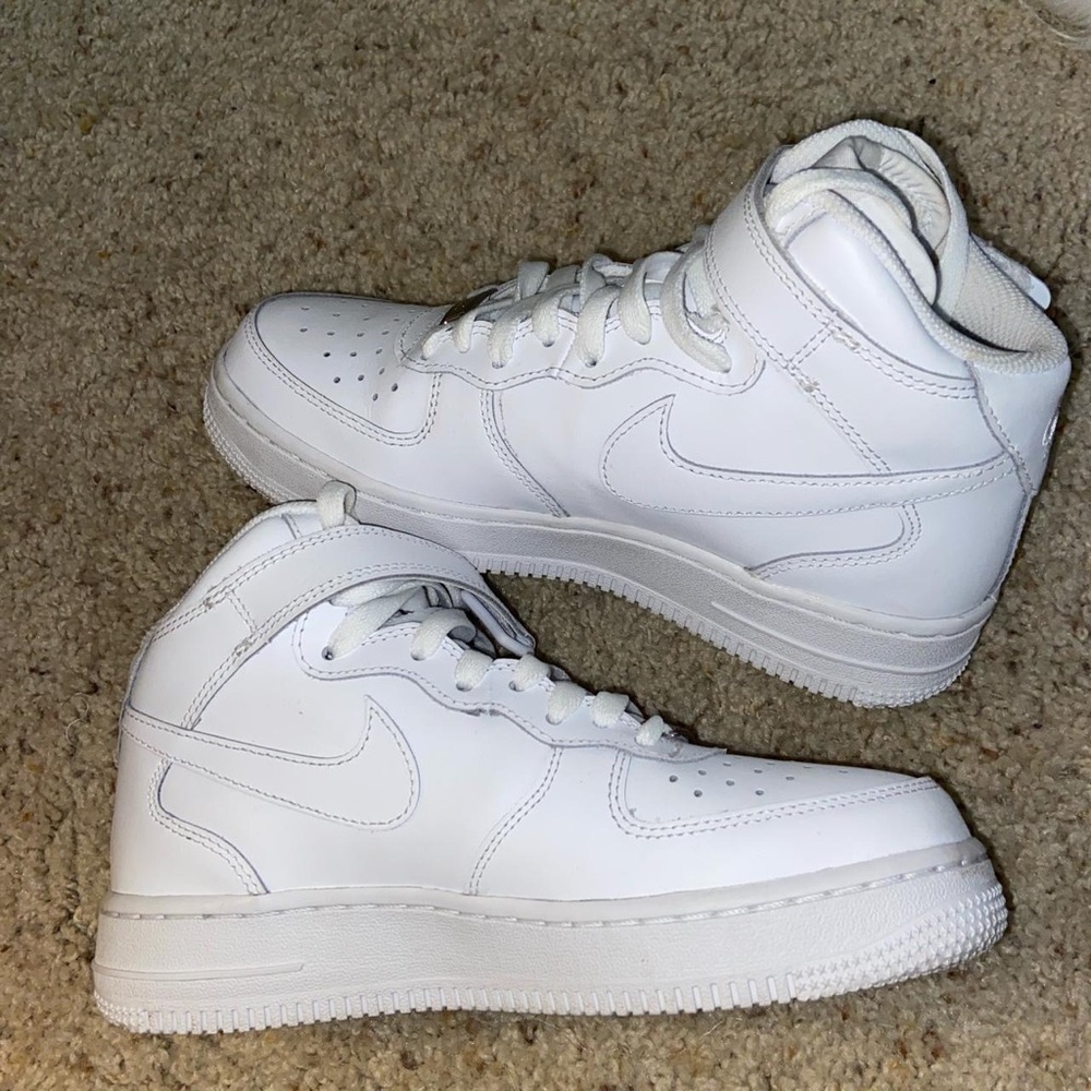 Womens Hightop Air Force 1s